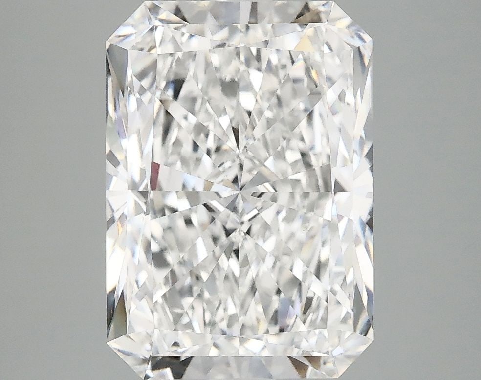 IGI Radiant 4.39ct E VVS2 - Loose Lab Diamond: IGI Radiant 4.39ct E VVS2 - Loose Lab Diamond Item Specifics: Source: This Is A Real Diamond Grown In A Lab Not Mined. Carat: 4.39 Cut: - Color: E Clarity: VVS2 Polish: EX Symmetry: EX Measurements: 1