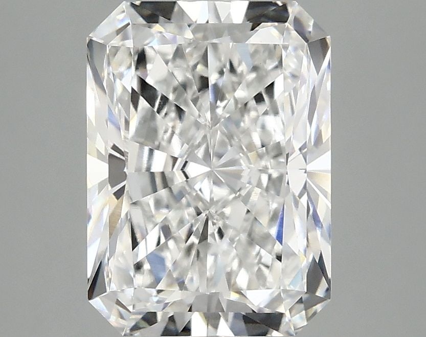 IGI Radiant 2.98ct E VVS2 - Loose Lab Diamond: IGI Radiant 2.98ct E VVS2 - Loose Lab Diamond Item Specifics: Source: This Is A Real Diamond Grown In A Lab Not Mined. Carat: 2.98 Cut: - Color: E Clarity: VVS2 Polish: EX Symmetry: EX Measurements: 9