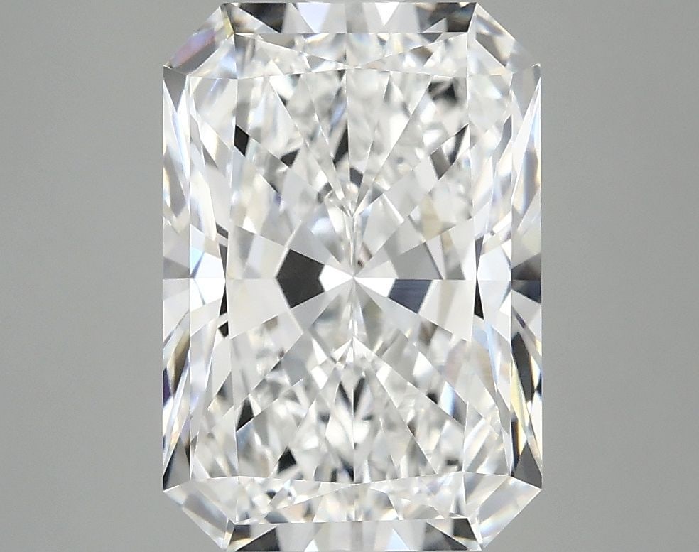 IGI Radiant 4.08ct D VVS2 - Loose Lab Diamond: IGI Radiant 4.08ct D VVS2 - Loose Lab Diamond Item Specifics: Source: This Is A Real Diamond Grown In A Lab Not Mined. Carat: 4.08 Cut: - Color: D Clarity: VVS2 Polish: EX Symmetry: EX Measurements: 1