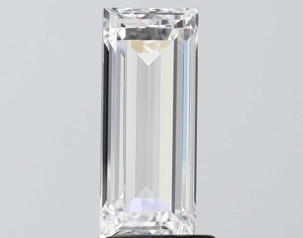 IGI Baguette 2.05ct E VVS1 - Loose Lab Diamond: IGI Baguette 2.05ct E VVS1 - Loose Lab Diamond Item Specifics: Source: This Is A Real Diamond Grown In A Lab Not Mined. Carat: 2.05 Cut: - Color: E Clarity: VVS1 Polish: EX Symmetry: EX Measurements: 