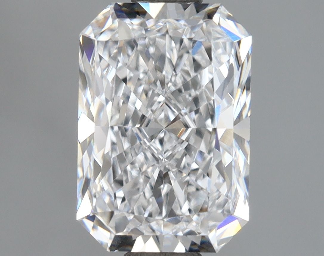 IGI Radiant 2.05ct D VVS1 - Loose Lab Diamond: IGI Radiant 2.05ct D VVS1 - Loose Lab Diamond Item Specifics: Source: This Is A Real Diamond Grown In A Lab Not Mined. Carat: 2.05 Cut: - Color: D Clarity: VVS1 Polish: EX Symmetry: EX Measurements: 8