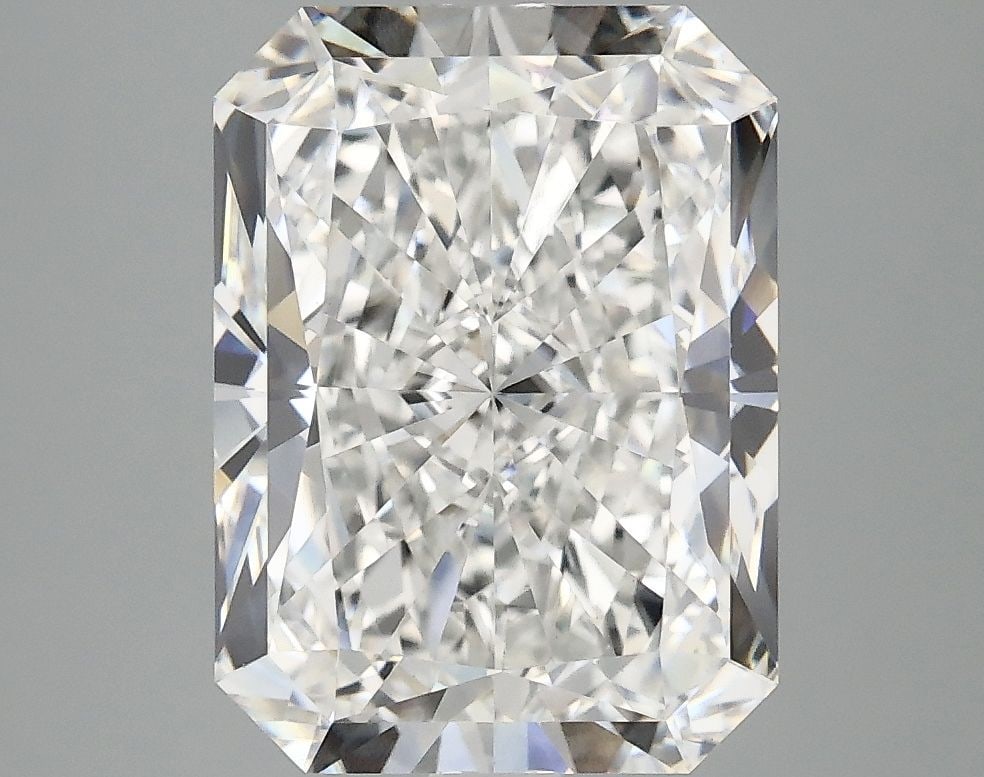 IGI Radiant 4.17ct E VVS2 - Loose Lab Diamond: IGI Radiant 4.17ct E VVS2 - Loose Lab Diamond Item Specifics: Source: This Is A Real Diamond Grown In A Lab Not Mined. Carat: 4.17 Cut: - Color: E Clarity: VVS2 Polish: EX Symmetry: EX Measurements: 1
