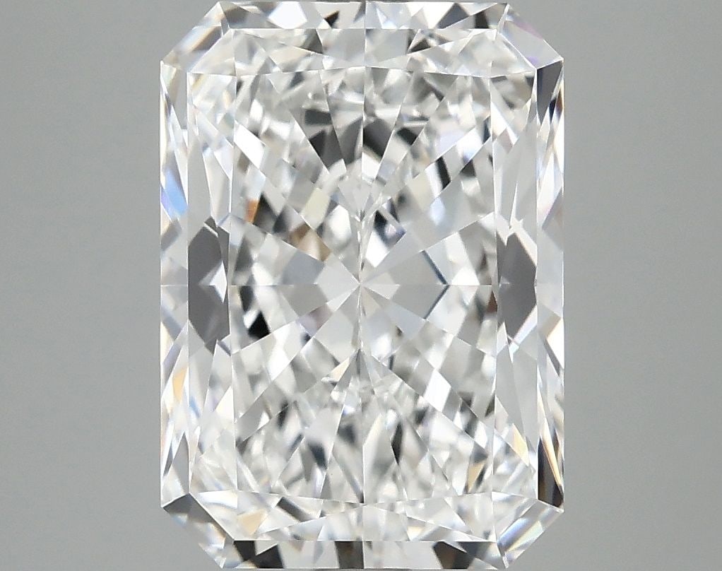 IGI Radiant 3.92ct E VVS2 - Loose Lab Diamond: IGI Radiant 3.92ct E VVS2 - Loose Lab Diamond Item Specifics: Source: This Is A Real Diamond Grown In A Lab Not Mined. Carat: 3.92 Cut: - Color: E Clarity: VVS2 Polish: EX Symmetry: EX Measurements: 1
