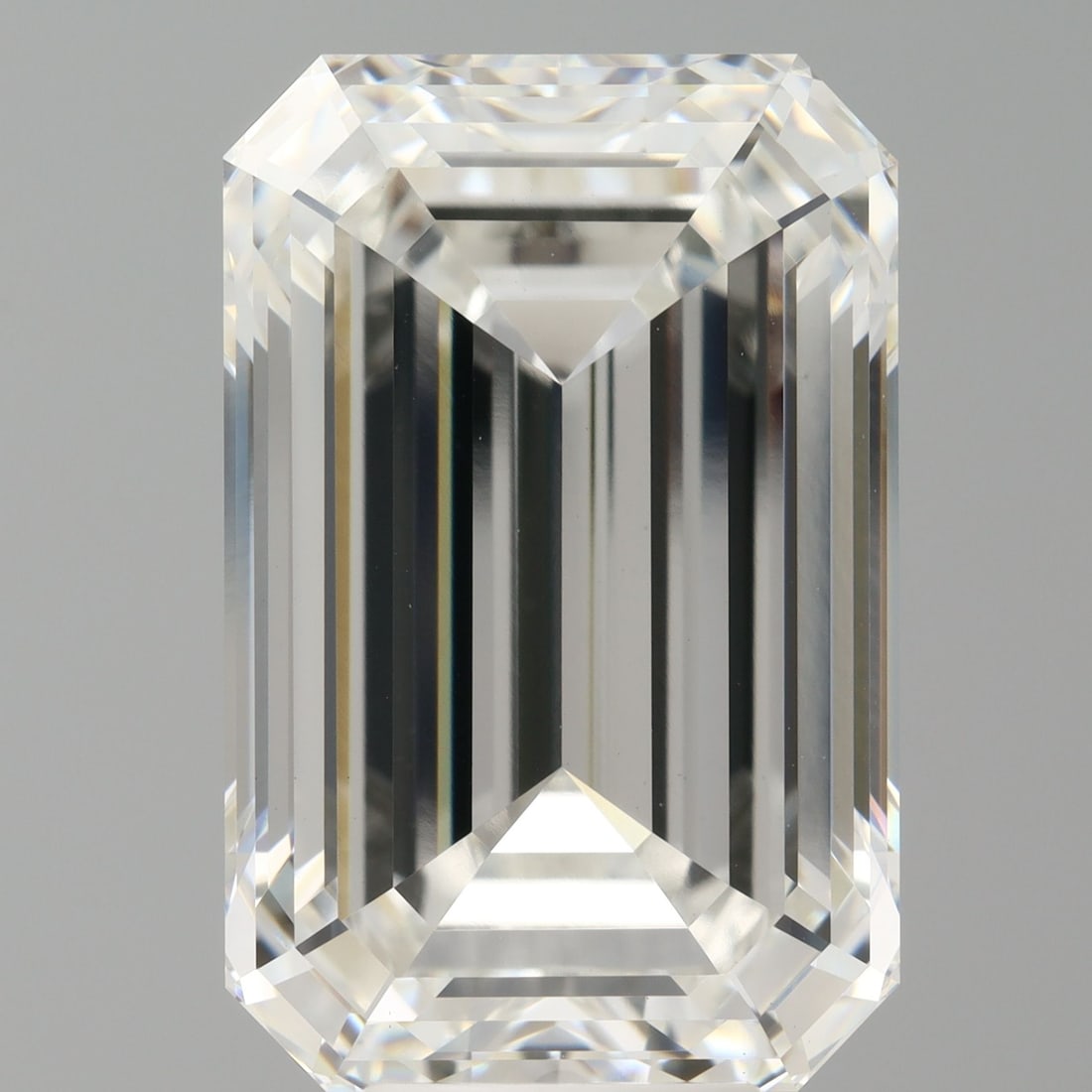 IGI Emerald 10.1ct F VVS2 - Loose Lab Diamond (1 of 1)