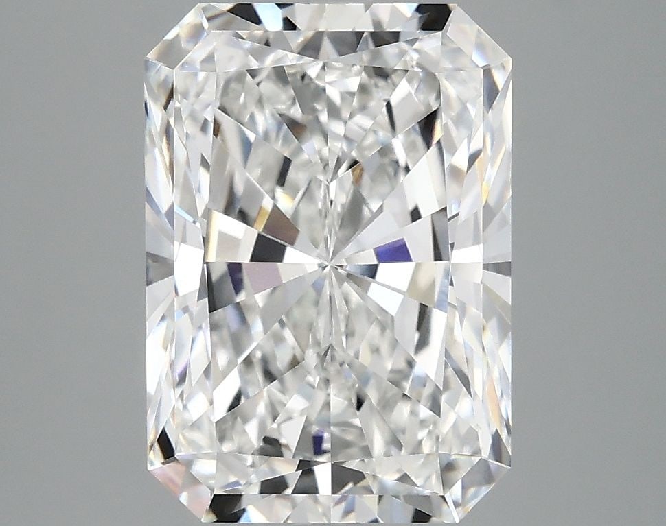 IGI Radiant 4.08ct E VVS2 - Loose Lab Diamond: IGI Radiant 4.08ct E VVS2 - Loose Lab Diamond Item Specifics: Source: This Is A Real Diamond Grown In A Lab Not Mined. Carat: 4.08 Cut: - Color: E Clarity: VVS2 Polish: EX Symmetry: EX Measurements: