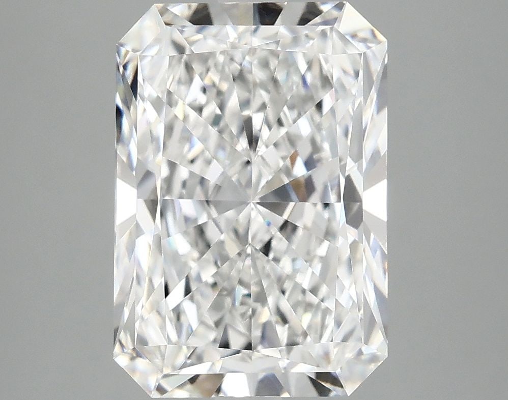 IGI Radiant 4.15ct D VVS2 - Loose Lab Diamond: IGI Radiant 4.15ct D VVS2 - Loose Lab Diamond Item Specifics: Source: This Is A Real Diamond Grown In A Lab Not Mined. Carat: 4.15 Cut: - Color: D Clarity: VVS2 Polish: EX Symmetry: EX Measurements: 1