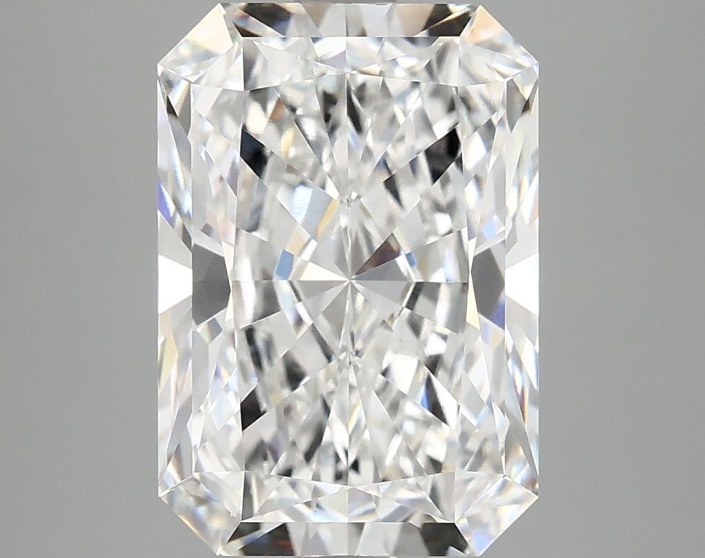IGI Radiant 4.17ct E VVS2 - Loose Lab Diamond: IGI Radiant 4.17ct E VVS2 - Loose Lab Diamond Item Specifics: Source: This Is A Real Diamond Grown In A Lab Not Mined. Carat: 4.17 Cut: - Color: E Clarity: VVS2 Polish: EX Symmetry: EX Measurements:
