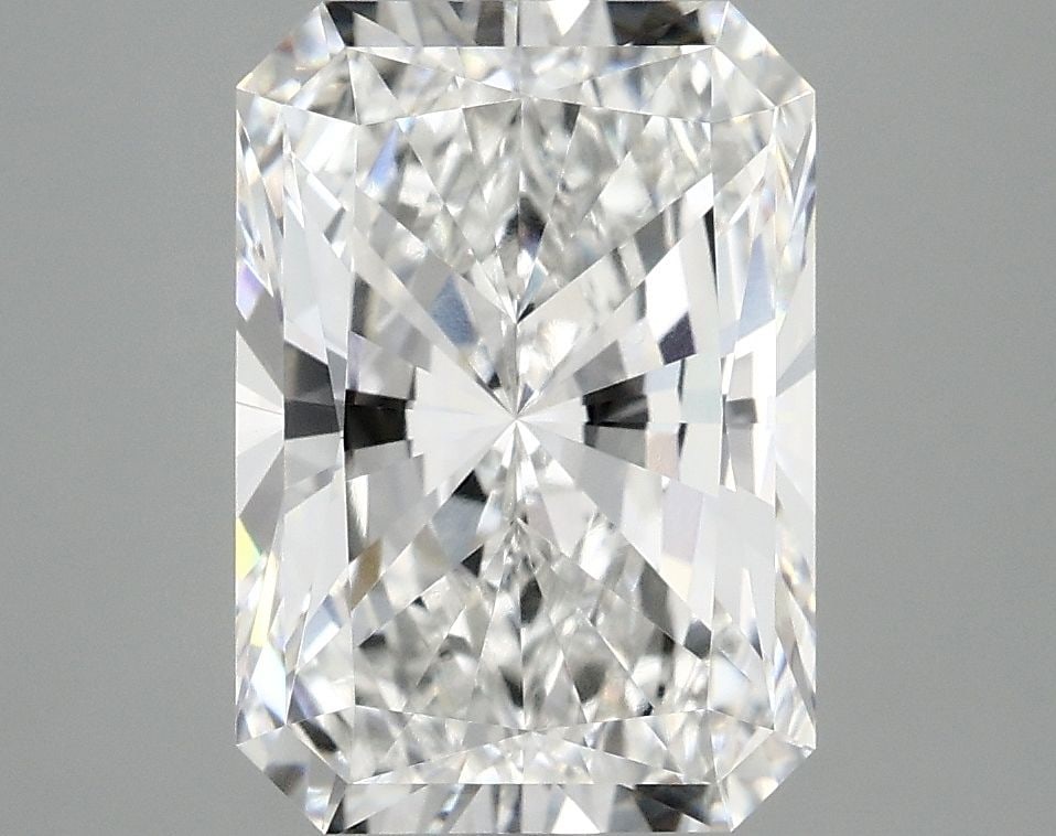 IGI Radiant 3.9ct E VVS2 - Loose Lab Diamond: IGI Radiant 3.9ct E VVS2 - Loose Lab Diamond Item Specifics: Source: This Is A Real Diamond Grown In A Lab Not Mined. Carat: 3.9 Cut: - Color: E Clarity: VVS2 Polish: EX Symmetry: EX Measurements: 11.