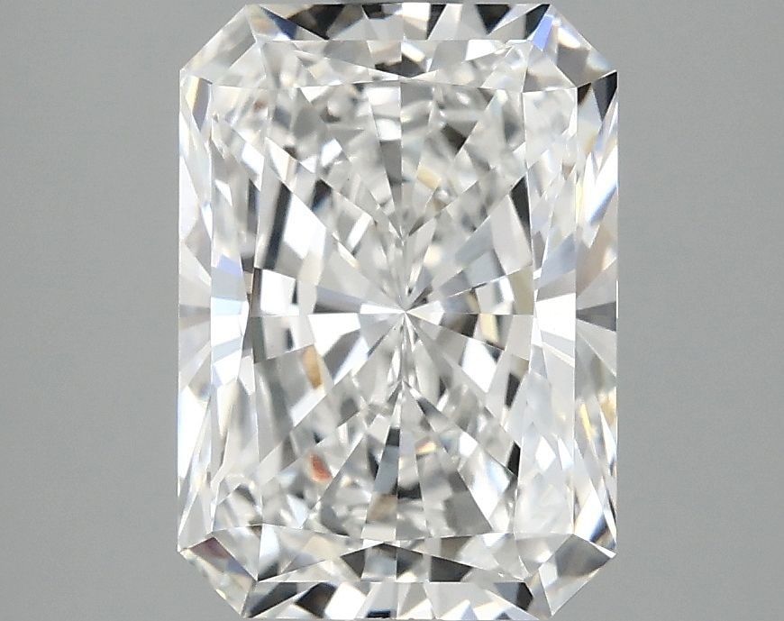 IGI Radiant 3.08ct E VVS2 - Loose Lab Diamond: IGI Radiant 3.08ct E VVS2 - Loose Lab Diamond Item Specifics: Source: This Is A Real Diamond Grown In A Lab Not Mined. Carat: 3.08 Cut: - Color: E Clarity: VVS2 Polish: EX Symmetry: EX Measurements: