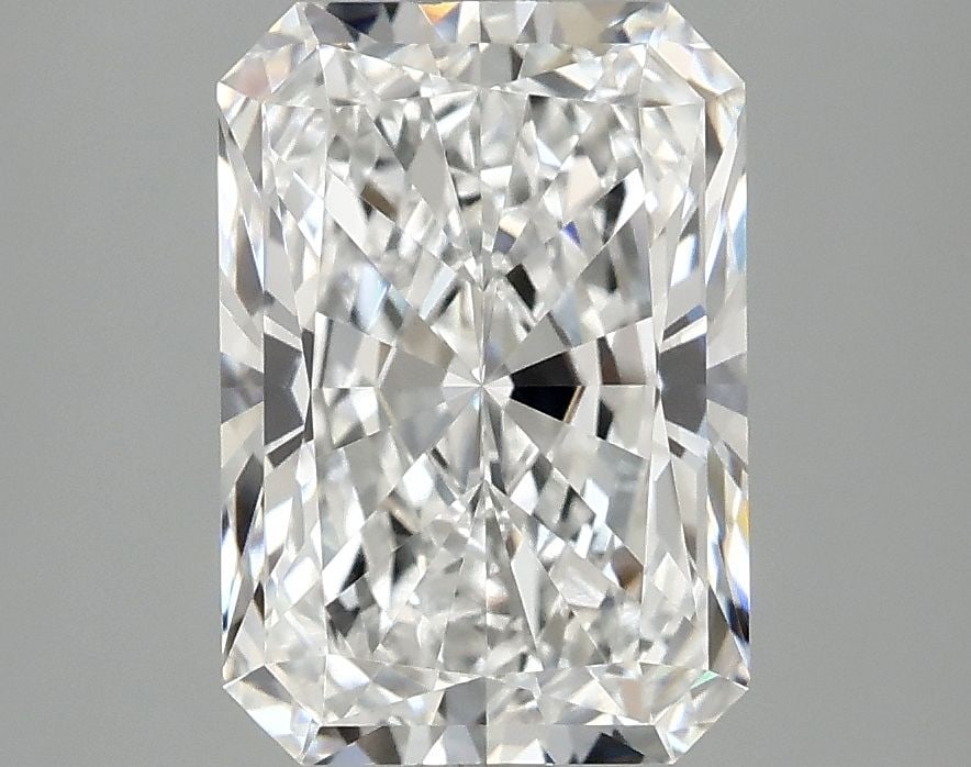 IGI Radiant 3.1ct E VVS2 - Loose Lab Diamond: IGI Radiant 3.1ct E VVS2 - Loose Lab Diamond Item Specifics: Source: This Is A Real Diamond Grown In A Lab Not Mined. Carat: 3.1 Cut: - Color: E Clarity: VVS2 Polish: EX Symmetry: EX Measurements: 10.