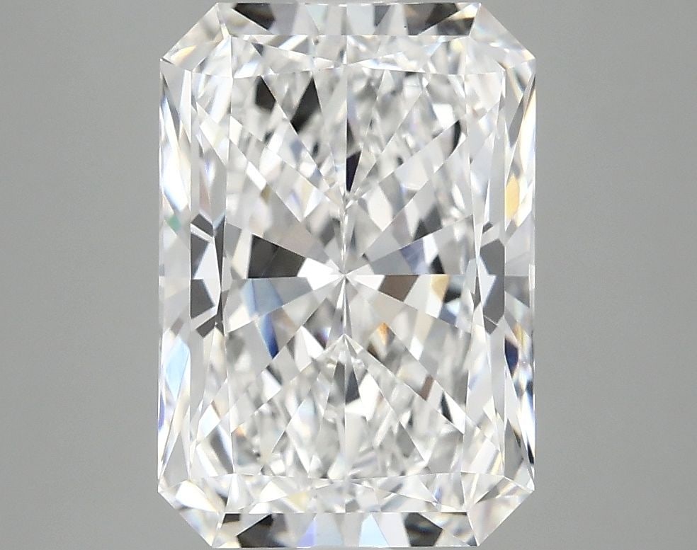 IGI Radiant 3.94ct D VVS2 - Loose Lab Diamond: IGI Radiant 3.94ct D VVS2 - Loose Lab Diamond Item Specifics: Source: This Is A Real Diamond Grown In A Lab Not Mined. Carat: 3.94 Cut: - Color: D Clarity: VVS2 Polish: EX Symmetry: EX Measurements: