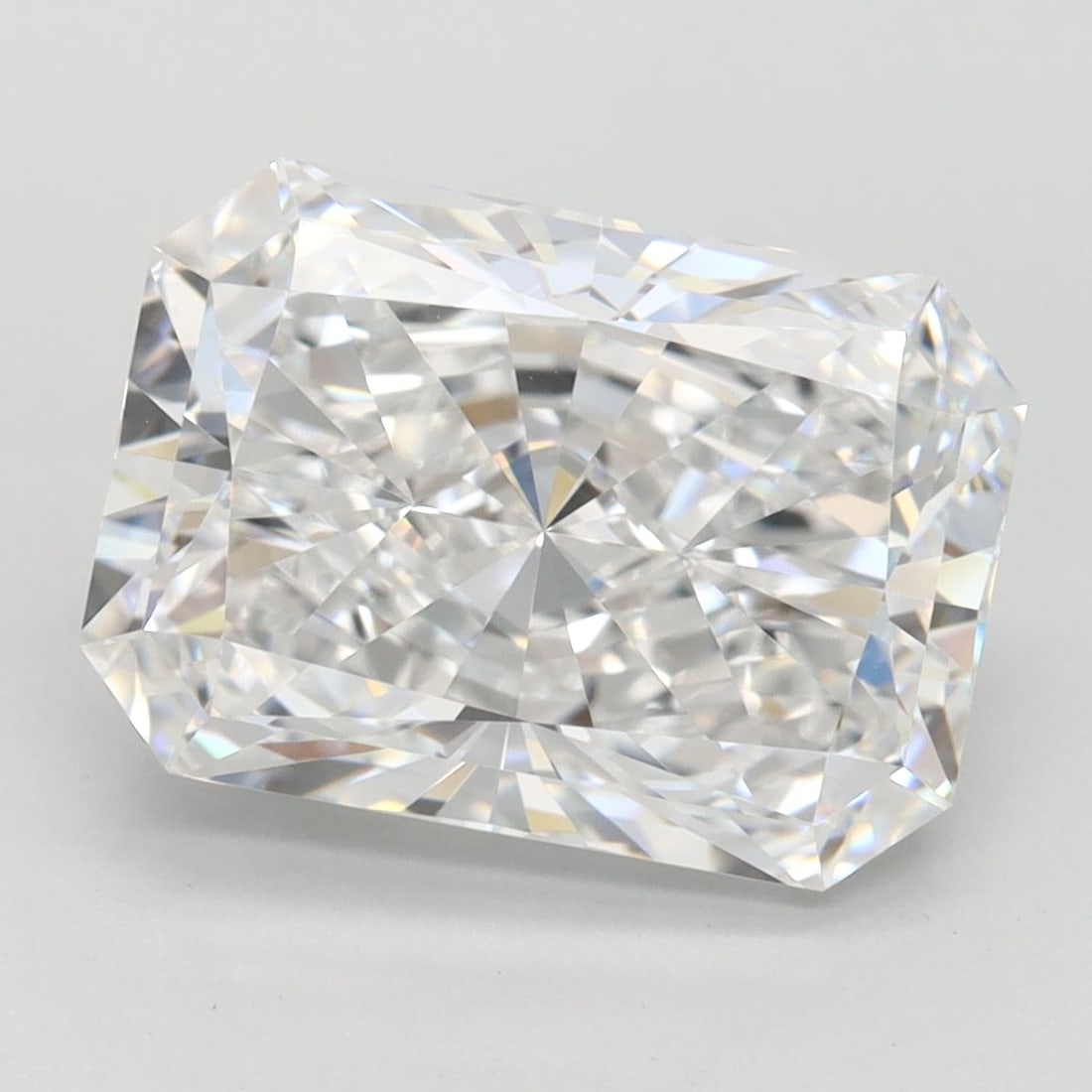 IGI Radiant 3.88ct D IF - Loose Lab Diamond: IGI Radiant 3.88ct D IF - Loose Lab Diamond Item Specifics: Source: This Is A Real Diamond Grown In A Lab Not Mined. Carat: 3.88 Cut: - Color: D Clarity: IF Polish: EX Symmetry: EX Measurements: 11.03