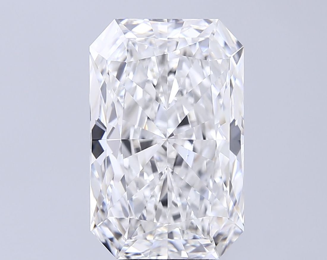 IGI Radiant 7.09ct E VVS2 - Loose Lab Diamond: IGI Radiant 7.09ct E VVS2 - Loose Lab Diamond Item Specifics: Source: This Is A Real Diamond Grown In A Lab Not Mined. Carat: 7.09 Cut: - Color: E Clarity: VVS2 Polish: EX Symmetry: EX Measurements: 1