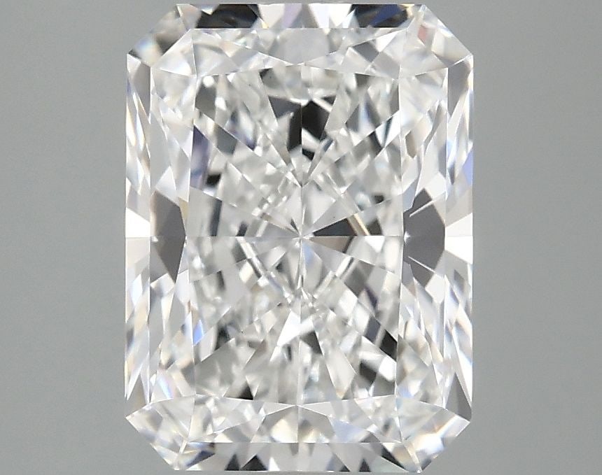 IGI Radiant 3.07ct E VVS2 - Loose Lab Diamond: IGI Radiant 3.07ct E VVS2 - Loose Lab Diamond Item Specifics: Source: This Is A Real Diamond Grown In A Lab Not Mined. Carat: 3.07 Cut: - Color: E Clarity: VVS2 Polish: EX Symmetry: EX Measurements: 9