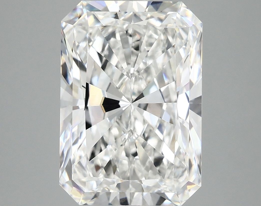 IGI Radiant 4.98ct E VVS2 - Loose Lab Diamond: IGI Radiant 4.98ct E VVS2 - Loose Lab Diamond Item Specifics: Source: This Is A Real Diamond Grown In A Lab Not Mined. Carat: 4.98 Cut: - Color: E Clarity: VVS2 Polish: EX Symmetry: EX Measurements: 1
