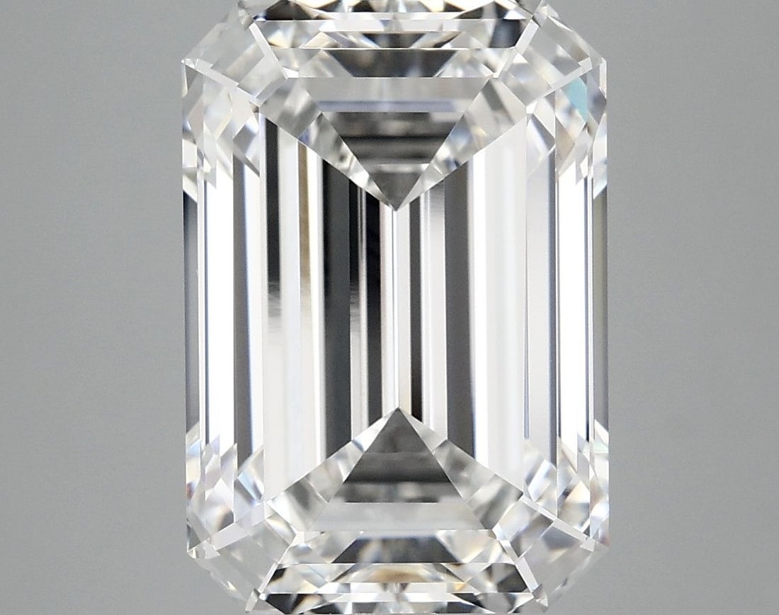 IGI Emerald 7.28ct E VVS2 - Loose Lab Diamond: IGI Emerald 7.28ct E VVS2 - Loose Lab Diamond Item Specifics: Source: This Is A Real Diamond Grown In A Lab Not Mined. Carat: 7.28 Cut: - Color: E Clarity: VVS2 Polish: EX Symmetry: EX Measurements: 1