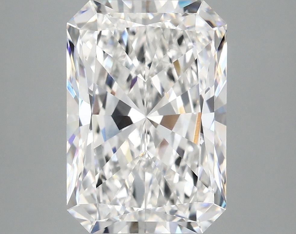 IGI Radiant 4.09ct E VVS2 - Loose Lab Diamond: IGI Radiant 4.09ct E VVS2 - Loose Lab Diamond Item Specifics: Source: This Is A Real Diamond Grown In A Lab Not Mined. Carat: 4.09 Cut: - Color: E Clarity: VVS2 Polish: EX Symmetry: EX Measurements: 1