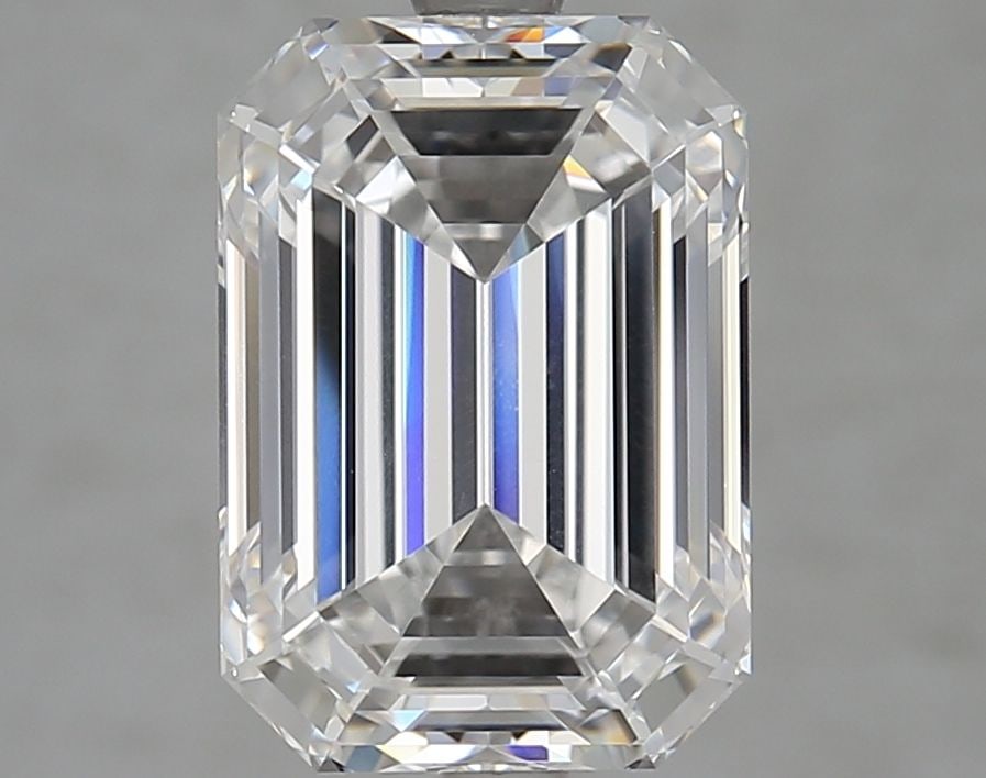 GIA Emerald 4.58ct E VVS1 - Loose Lab Diamond: GIA Emerald 4.58ct E VVS1 - Loose Lab Diamond Item Specifics: Source: This Is A Real Diamond Grown In A Lab Not Mined. Carat: 4.58 Cut: - Color: E Clarity: VVS1 Polish: EX Symmetry: EX Measurements: