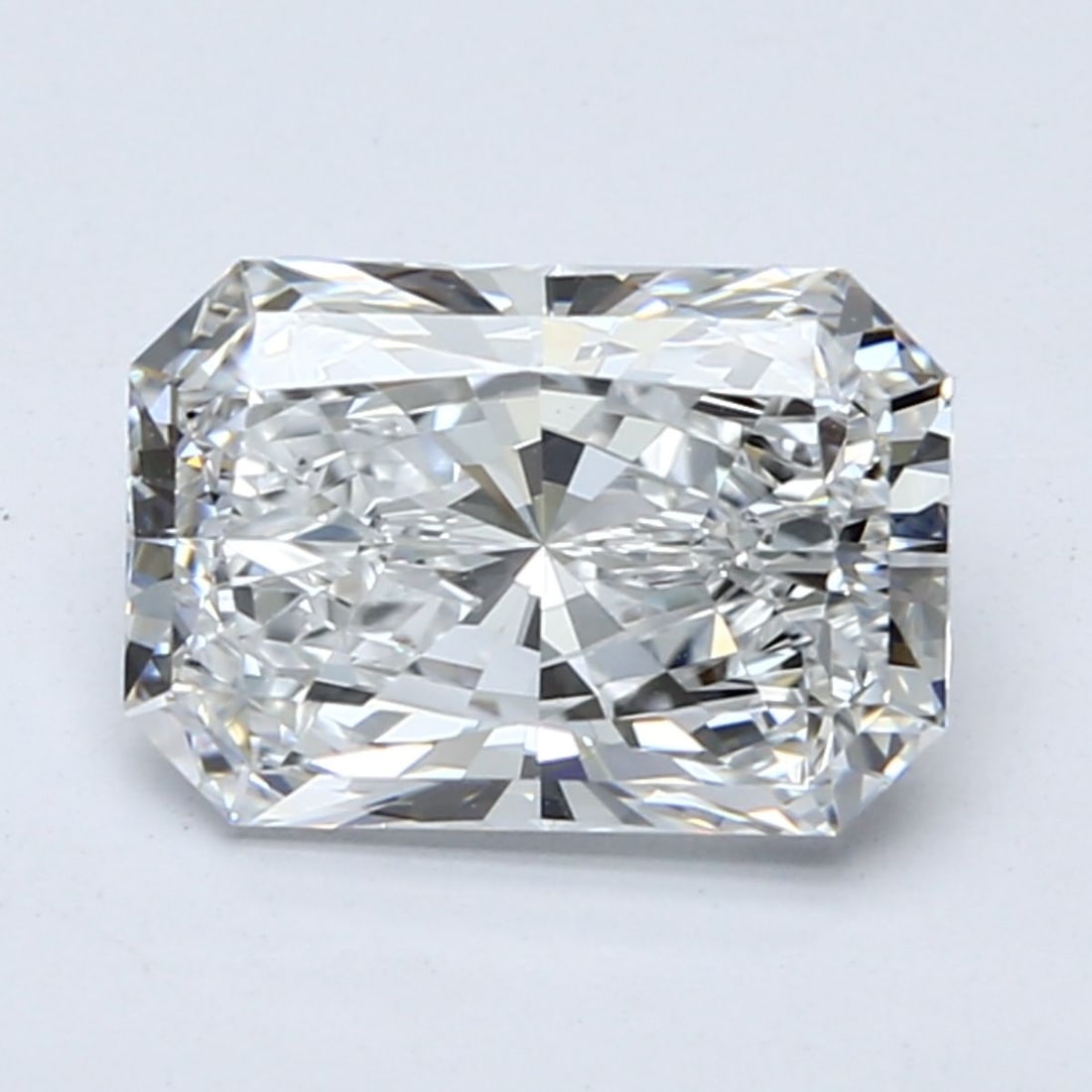 GIA Radiant 4.05ct E VVS2 - Loose Lab Diamond: GIA Radiant 4.05ct E VVS2 - Loose Lab Diamond Item Specifics: Source: This Is A Real Diamond Grown In A Lab Not Mined. Carat: 4.05 Cut: - Color: E Clarity: VVS2 Polish: EX Symmetry: EX Measurements: 1