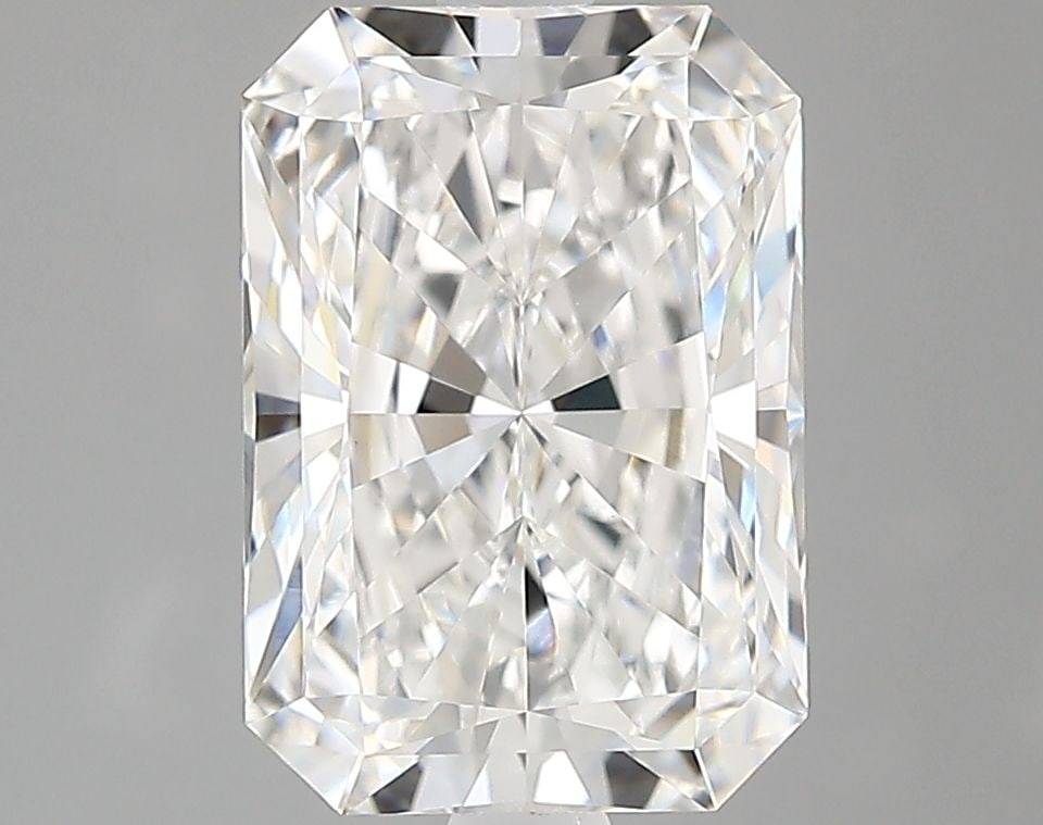 IGI Radiant 2.59ct E VVS2 - Loose Lab Diamond: IGI Radiant 2.59ct E VVS2 - Loose Lab Diamond Item Specifics: Source: This Is A Real Diamond Grown In A Lab Not Mined. Carat: 2.59 Cut: - Color: E Clarity: VVS2 Polish: EX Symmetry: EX Measurements: 9