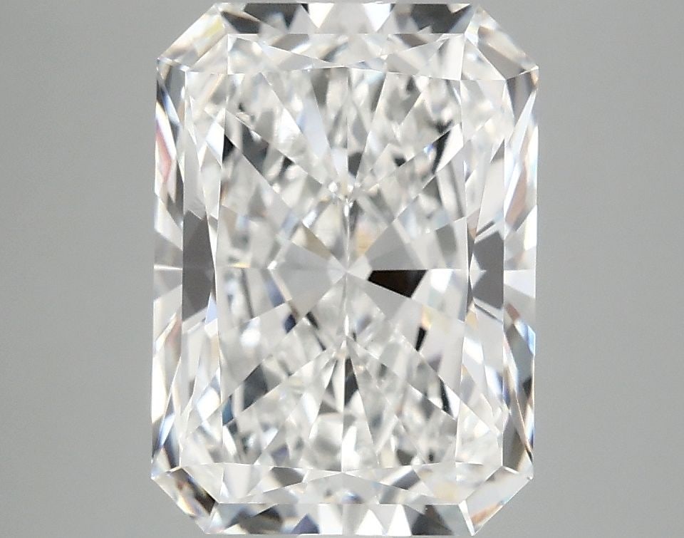 IGI Radiant 4.01ct E VVS2 - Loose Lab Diamond: IGI Radiant 4.01ct E VVS2 - Loose Lab Diamond Item Specifics: Source: This Is A Real Diamond Grown In A Lab Not Mined. Carat: 4.01 Cut: - Color: E Clarity: VVS2 Polish: EX Symmetry: EX Measurements: 1