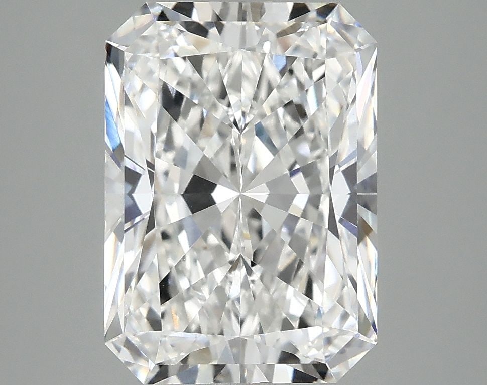 IGI Radiant 4.09ct E VVS2 - Loose Lab Diamond: IGI Radiant 4.09ct E VVS2 - Loose Lab Diamond Item Specifics: Source: This Is A Real Diamond Grown In A Lab Not Mined. Carat: 4.09 Cut: - Color: E Clarity: VVS2 Polish: EX Symmetry: EX Measurements: 1