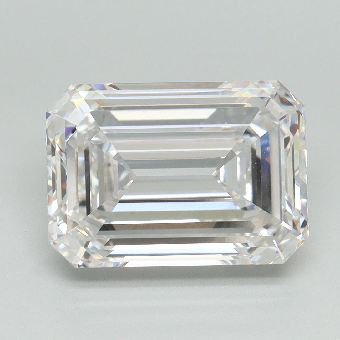IGI Emerald 4.5ct D VVS2 - Loose Lab Diamond: IGI Emerald 4.5ct D VVS2 - Loose Lab Diamond Item Specifics: Source: This Is A Real Diamond Grown In A Lab Not Mined. Carat: 4.5 Cut: - Color: D Clarity: VVS2 Polish: EX Symmetry: EX Measurements: 11.