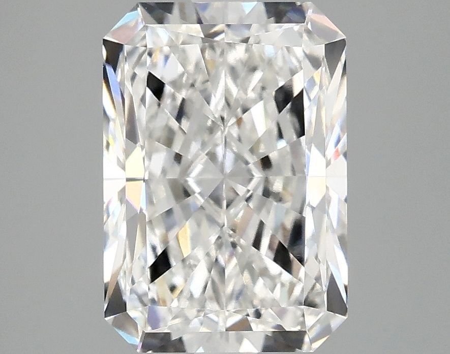 IGI Radiant 3.08ct E VVS2 - Loose Lab Diamond: IGI Radiant 3.08ct E VVS2 - Loose Lab Diamond Item Specifics: Source: This Is A Real Diamond Grown In A Lab Not Mined. Carat: 3.08 Cut: - Color: E Clarity: VVS2 Polish: EX Symmetry: EX Measurements: 1