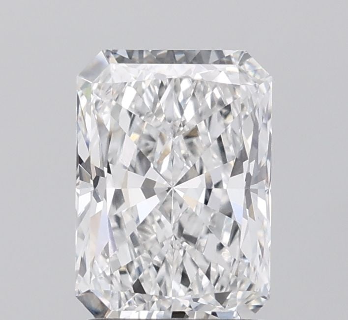 IGI Radiant 2.01ct E VVS2 - Loose Lab Diamond: IGI Radiant 2.01ct E VVS2 - Loose Lab Diamond Item Specifics: Source: This Is A Real Diamond Grown In A Lab Not Mined. Carat: 2.01 Cut: - Color: E Clarity: VVS2 Polish: EX Symmetry: EX Measurements: 8