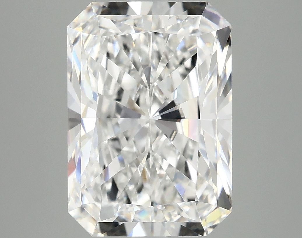 IGI Radiant 4.81ct E VVS2 - Loose Lab Diamond: IGI Radiant 4.81ct E VVS2 - Loose Lab Diamond Item Specifics: Source: This Is A Real Diamond Grown In A Lab Not Mined. Carat: 4.81 Cut: - Color: E Clarity: VVS2 Polish: EX Symmetry: EX Measurements: 1