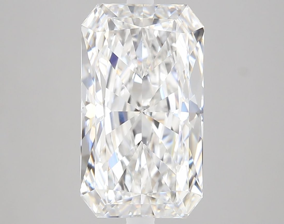 IGI Radiant 5.02ct E VVS2 - Loose Lab Diamond: IGI Radiant 5.02ct E VVS2 - Loose Lab Diamond Item Specifics: Source: This Is A Real Diamond Grown In A Lab Not Mined. Carat: 5.02 Cut: - Color: E Clarity: VVS2 Polish: EX Symmetry: EX Measurements: 1