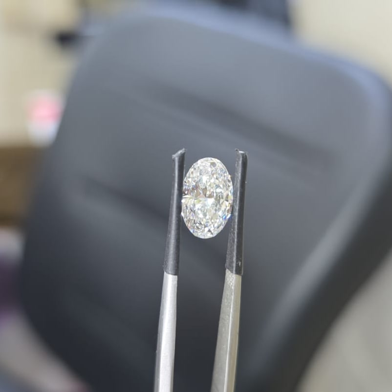 IGI Oval 2.03ct D VVS2 - Loose Lab Diamond: IGI Oval 2.03ct D VVS2 - Loose Lab Diamond Item Specifics: Source: This Is A Real Diamond Grown In A Lab Not Mined. Carat: 2.03 Cut: - Color: D Clarity: VVS2 Polish: EX Symmetry: EX Measurements: 10.6