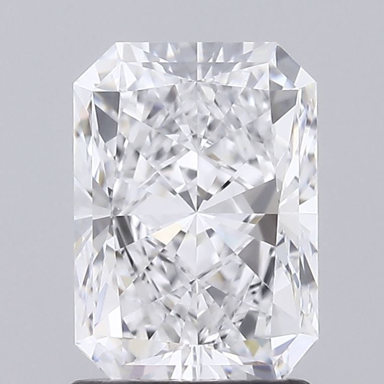 IGI Radiant 1.65ct D VVS2 - Loose Lab Diamond: IGI Radiant 1.65ct D VVS2 - Loose Lab Diamond Item Specifics: Source: This Is A Real Diamond Grown In A Lab Not Mined. Carat: 1.65 Cut: - Color: D Clarity: VVS2 Polish: EX Symmetry: EX Measurements: 8
