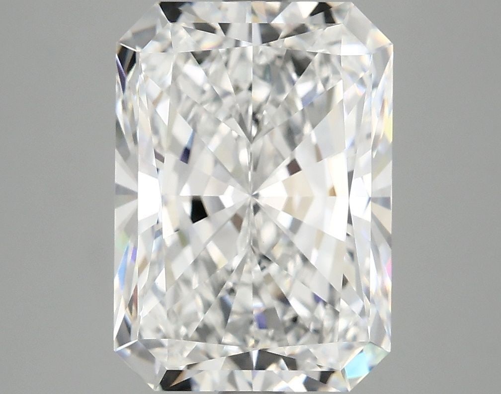 IGI Radiant 3.94ct E VVS2 - Loose Lab Diamond: IGI Radiant 3.94ct E VVS2 - Loose Lab Diamond Item Specifics: Source: This Is A Real Diamond Grown In A Lab Not Mined. Carat: 3.94 Cut: - Color: E Clarity: VVS2 Polish: EX Symmetry: EX Measurements: 1