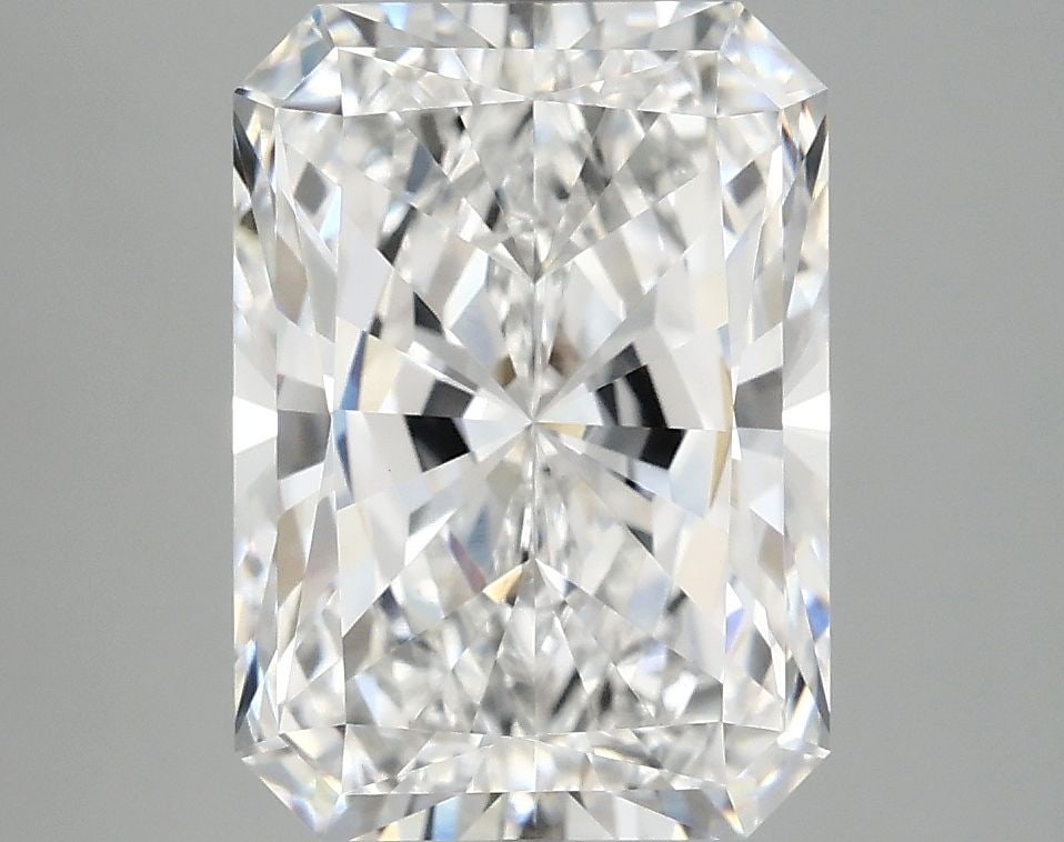 IGI Radiant 4.19ct E VVS2 - Loose Lab Diamond: IGI Radiant 4.19ct E VVS2 - Loose Lab Diamond Item Specifics: Source: This Is A Real Diamond Grown In A Lab Not Mined. Carat: 4.19 Cut: - Color: E Clarity: VVS2 Polish: EX Symmetry: EX Measurements: 1