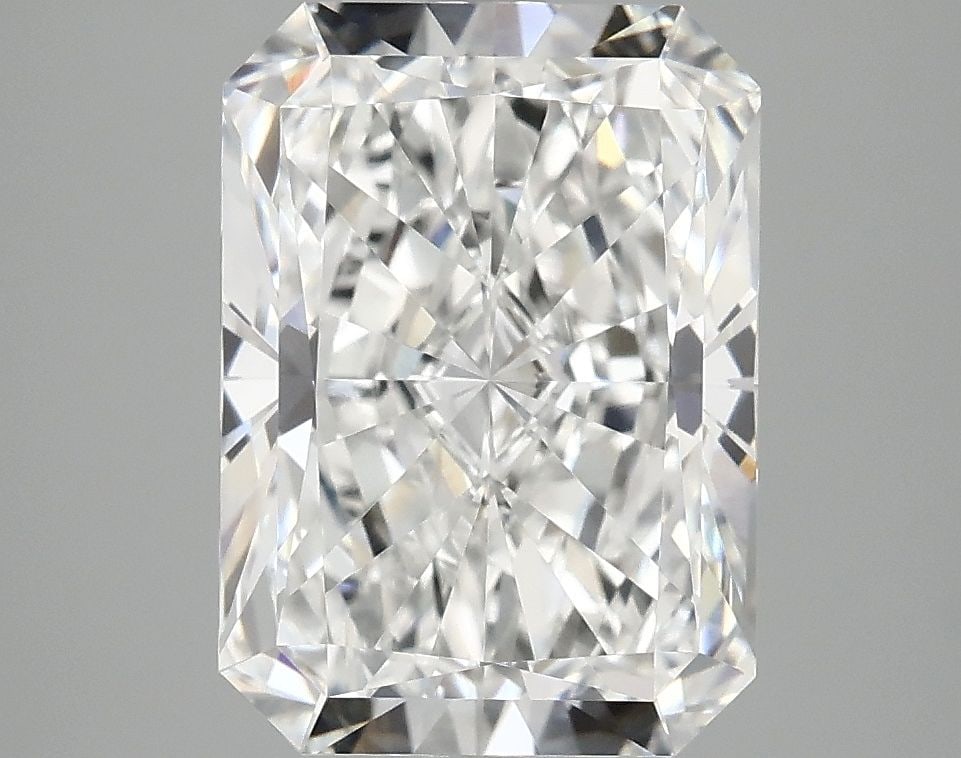 IGI Radiant 4.08ct E VVS2 - Loose Lab Diamond: IGI Radiant 4.08ct E VVS2 - Loose Lab Diamond Item Specifics: Source: This Is A Real Diamond Grown In A Lab Not Mined. Carat: 4.08 Cut: - Color: E Clarity: VVS2 Polish: EX Symmetry: EX Measurements: 1
