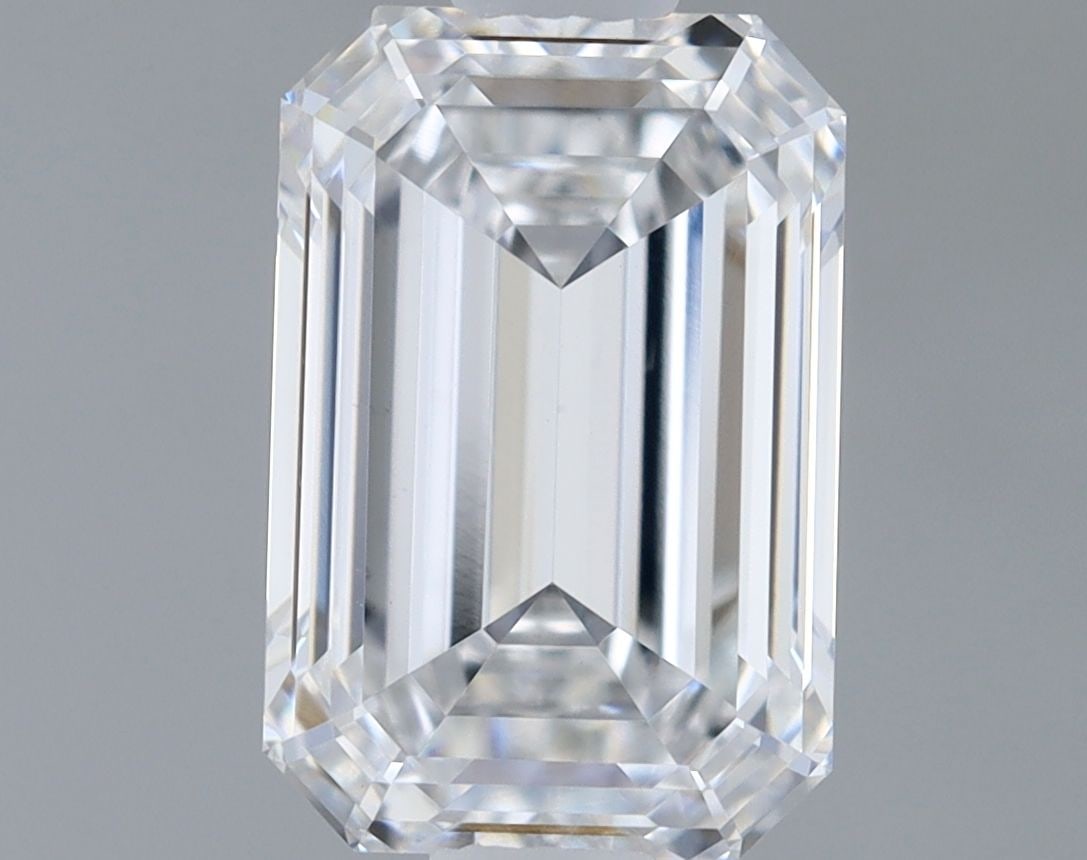 IGI Emerald 1.08ct E VVS2 - Loose Lab Diamond: IGI Emerald 1.08ct E VVS2 - Loose Lab Diamond Item Specifics: Source: This Is A Real Diamond Grown In A Lab Not Mined. Carat: 1.08 Cut: - Color: E Clarity: VVS2 Polish: EX Symmetry: EX Measurements: 7