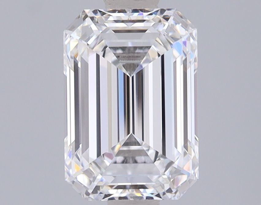 IGI Emerald 2.0ct E VVS2 - Loose Lab Diamond: IGI Emerald 2.0ct E VVS2 - Loose Lab Diamond Item Specifics: Source: This Is A Real Diamond Grown In A Lab Not Mined. Carat: 2.0 Cut: - Color: E Clarity: VVS2 Polish: EX Symmetry: EX Measurements: 8.5