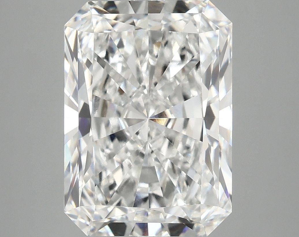 IGI Radiant 4.97ct E VVS2 - Loose Lab Diamond: IGI Radiant 4.97ct E VVS2 - Loose Lab Diamond Item Specifics: Source: This Is A Real Diamond Grown In A Lab Not Mined. Carat: 4.97 Cut: - Color: E Clarity: VVS2 Polish: EX Symmetry: EX Measurements: 1