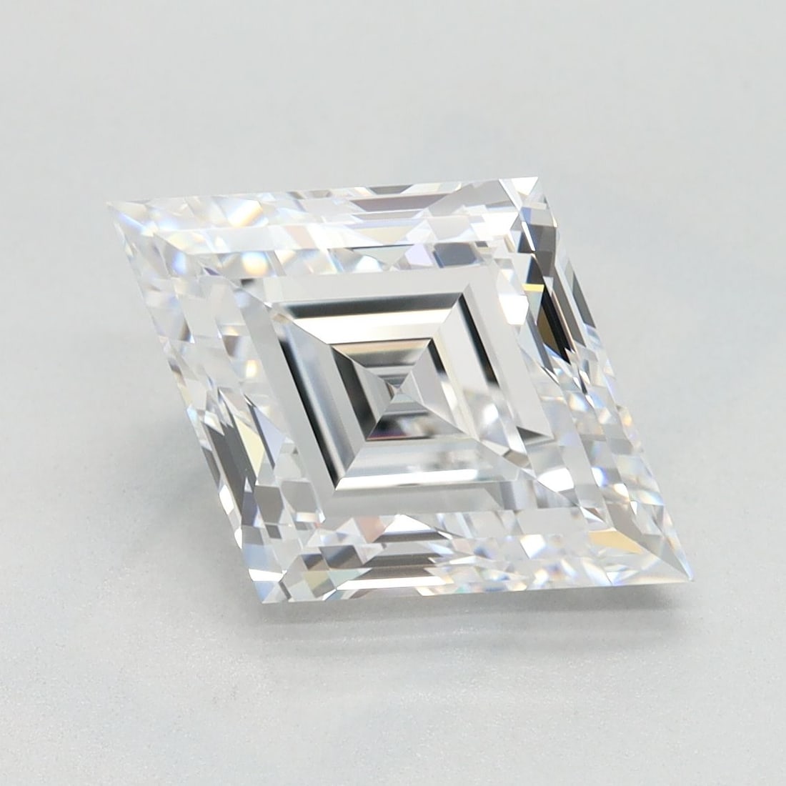 IGI Lozenge 2.64ct D VVS1 - Loose Lab Diamond: IGI Lozenge 2.64ct D VVS1 - Loose Lab Diamond Item Specifics: Source: This Is A Real Diamond Grown In A Lab Not Mined. Carat: 2.64 Cut: - Color: D Clarity: VVS1 Polish: EX Symmetry: EX Measurements: 1