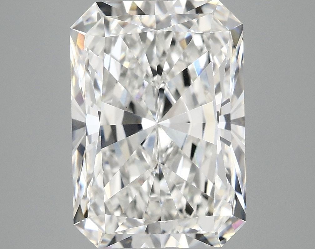 IGI Radiant 4.19ct E VVS2 - Loose Lab Diamond: IGI Radiant 4.19ct E VVS2 - Loose Lab Diamond Item Specifics: Source: This Is A Real Diamond Grown In A Lab Not Mined. Carat: 4.19 Cut: - Color: E Clarity: VVS2 Polish: EX Symmetry: EX Measurements: 1