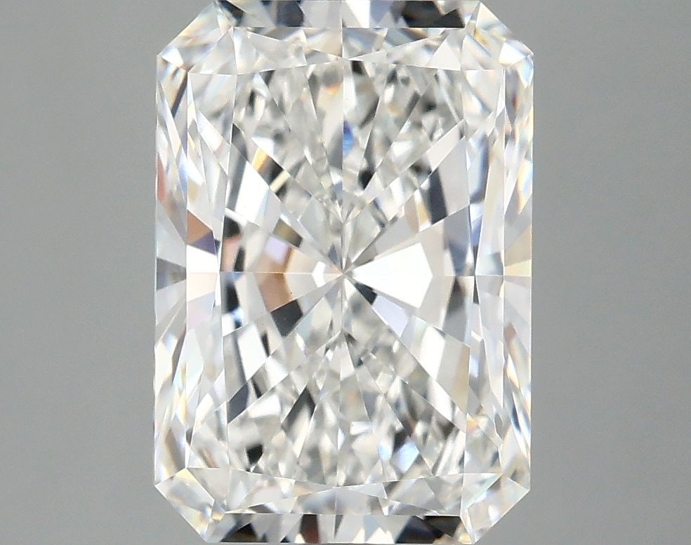 IGI Radiant 4.09ct E VVS2 - Loose Lab Diamond: IGI Radiant 4.09ct E VVS2 - Loose Lab Diamond Item Specifics: Source: This Is A Real Diamond Grown In A Lab Not Mined. Carat: 4.09 Cut: - Color: E Clarity: VVS2 Polish: EX Symmetry: EX Measurements: 1