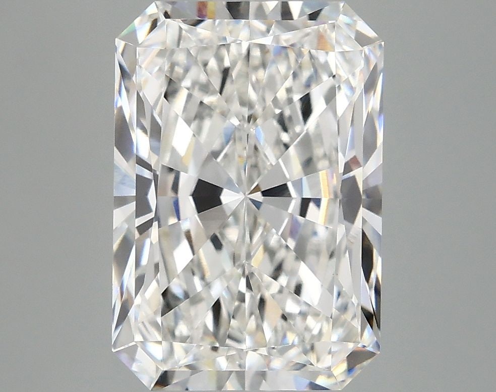 IGI Radiant 4.07ct E VVS2 - Loose Lab Diamond: IGI Radiant 4.07ct E VVS2 - Loose Lab Diamond Item Specifics: Source: This Is A Real Diamond Grown In A Lab Not Mined. Carat: 4.07 Cut: - Color: E Clarity: VVS2 Polish: EX Symmetry: EX Measurements: 1
