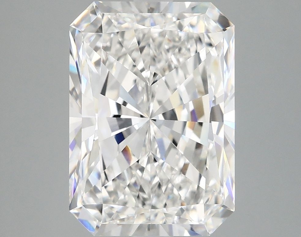 IGI Radiant 4.16ct E VVS2 - Loose Lab Diamond: IGI Radiant 4.16ct E VVS2 - Loose Lab Diamond Item Specifics: Source: This Is A Real Diamond Grown In A Lab Not Mined. Carat: 4.16 Cut: - Color: E Clarity: VVS2 Polish: EX Symmetry: EX Measurements: 1