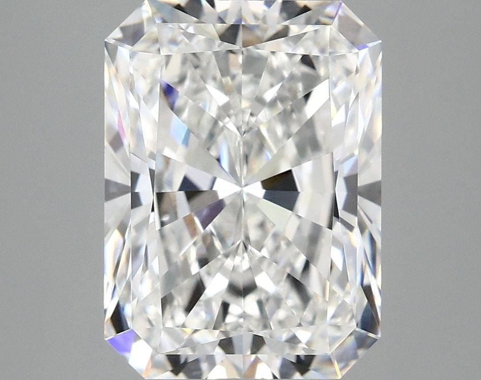 IGI Radiant 4.08ct E VVS2 - Loose Lab Diamond: IGI Radiant 4.08ct E VVS2 - Loose Lab Diamond Item Specifics: Source: This Is A Real Diamond Grown In A Lab Not Mined. Carat: 4.08 Cut: - Color: E Clarity: VVS2 Polish: EX Symmetry: EX Measurements: 1