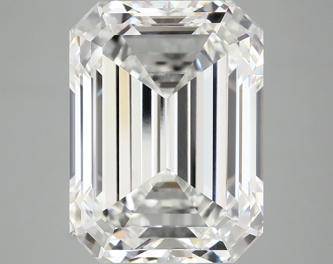 IGI Emerald 7.17ct E VVS2 - Loose Lab Diamond: IGI Emerald 7.17ct E VVS2 - Loose Lab Diamond Item Specifics: Source: This Is A Real Diamond Grown In A Lab Not Mined. Carat: 7.17 Cut: - Color: E Clarity: VVS2 Polish: EX Symmetry: EX Measurements: 1