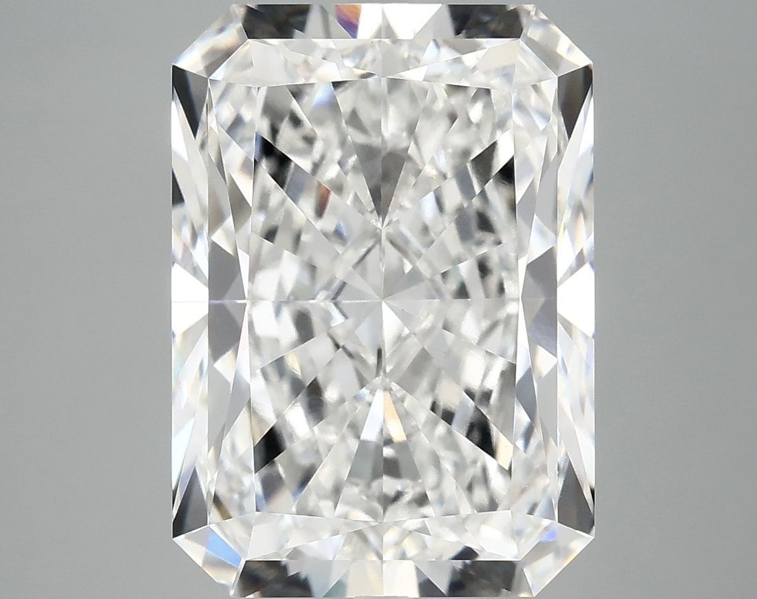IGI Radiant 8.35ct E VVS2 - Loose Lab Diamond: IGI Radiant 8.35ct E VVS2 - Loose Lab Diamond Item Specifics: Source: This Is A Real Diamond Grown In A Lab Not Mined. Carat: 8.35 Cut: - Color: E Clarity: VVS2 Polish: EX Symmetry: EX Measurements: 1