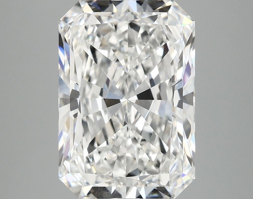 IGI Radiant 4.43ct E VVS2 - Loose Lab Diamond: IGI Radiant 4.43ct E VVS2 - Loose Lab Diamond Item Specifics: Source: This Is A Real Diamond Grown In A Lab Not Mined. Carat: 4.43 Cut: - Color: E Clarity: VVS2 Polish: EX Symmetry: EX Measurements: 1