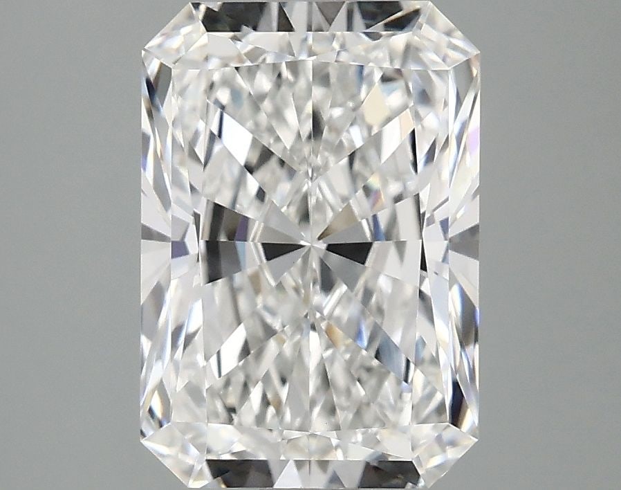 IGI Radiant 3.08ct E VVS2 - Loose Lab Diamond: IGI Radiant 3.08ct E VVS2 - Loose Lab Diamond Item Specifics: Source: This Is A Real Diamond Grown In A Lab Not Mined. Carat: 3.08 Cut: - Color: E Clarity: VVS2 Polish: EX Symmetry: EX Measurements:
