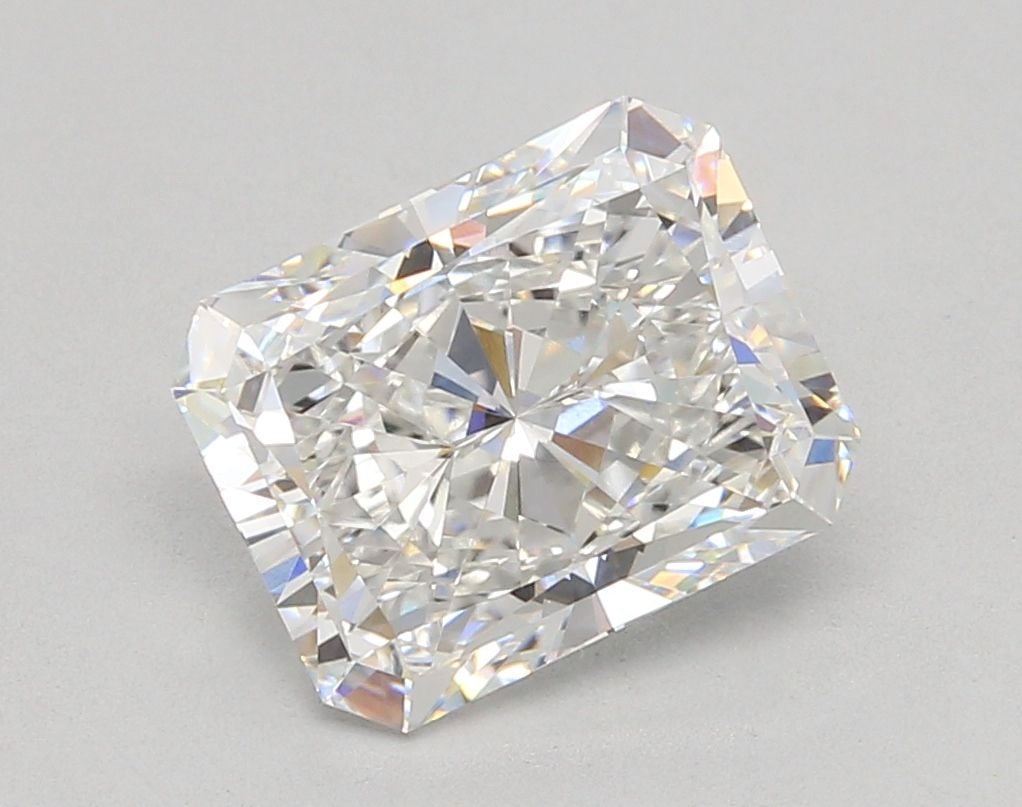 IGI Radiant 3.66ct E VVS2 - Loose Lab Diamond: IGI Radiant 3.66ct E VVS2 - Loose Lab Diamond Item Specifics: Source: This Is A Real Diamond Grown In A Lab Not Mined. Carat: 3.66 Cut: - Color: E Clarity: VVS2 Polish: EX Symmetry: EX Measurements: 1